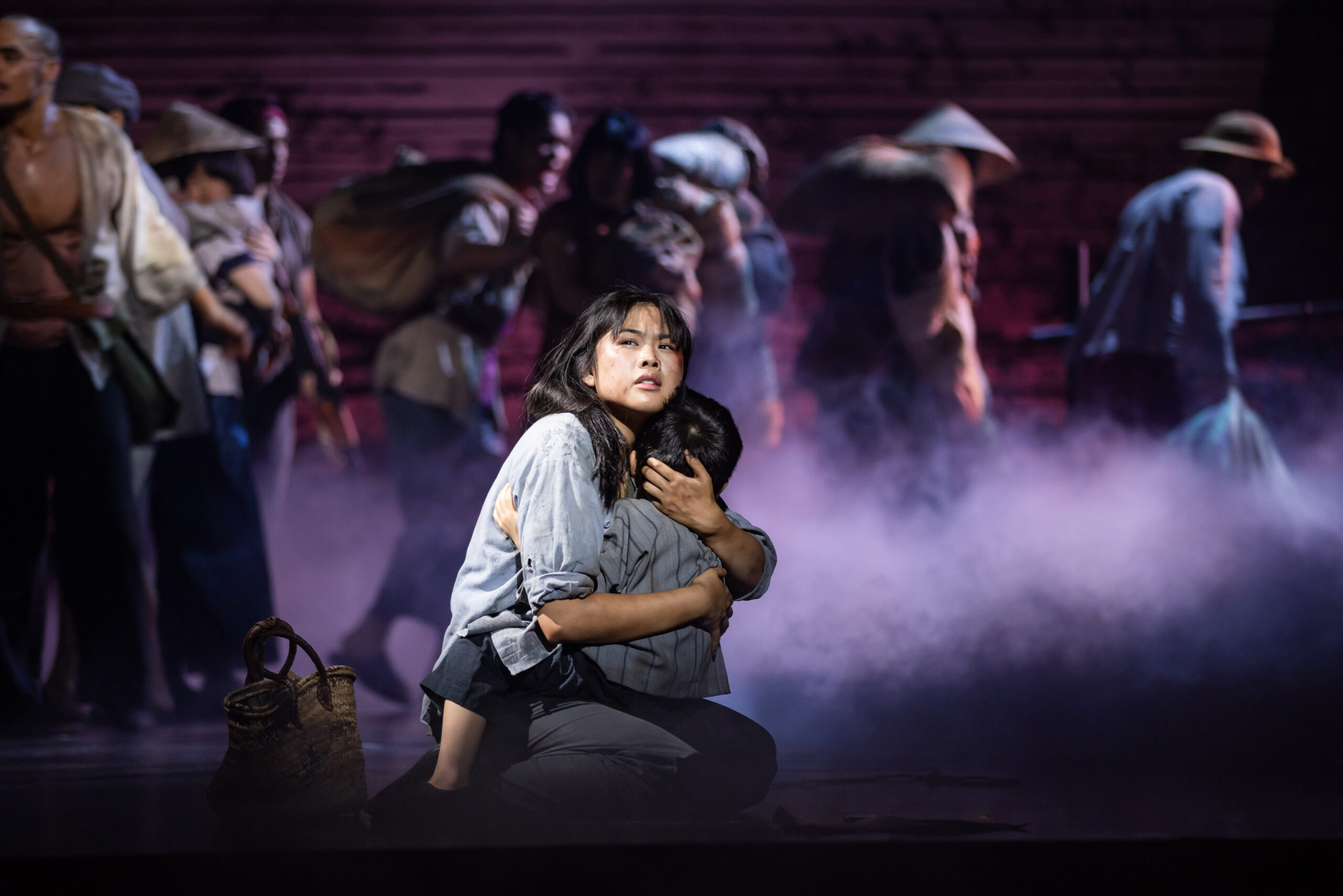 INTRODUCING THE CAST OF MISS SAIGON IN MANILA